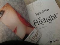 Reseña: Firelight de Shopie Jordan