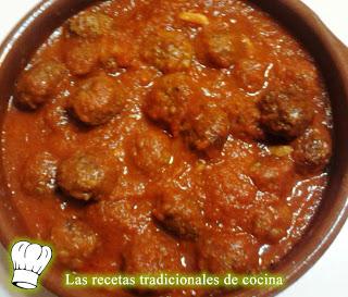 Receta de albóndigas de carne con salsa de tomate
