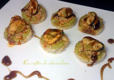 Pastelitos de guacamole y mejillón al Pedro Ximénez