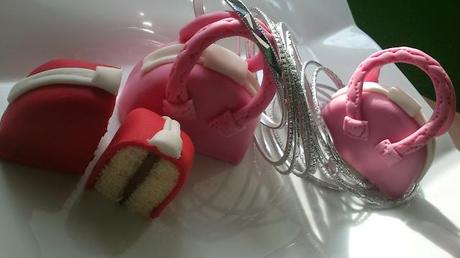 ¿PREPARAS UNA FIESTA? : MINI PASTELES FORMA BOLSO