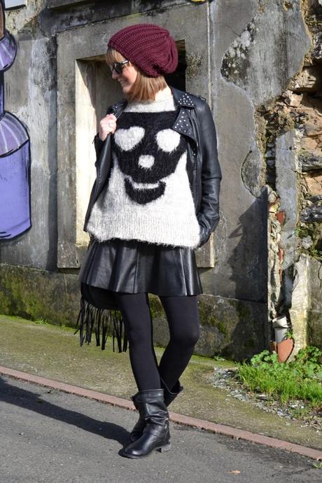 Outfit Low Cost: Black Skull