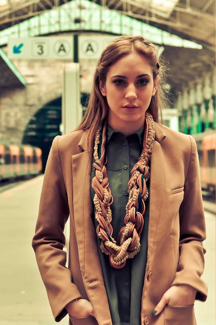 SAAKO _ COLLARES BUFANDA