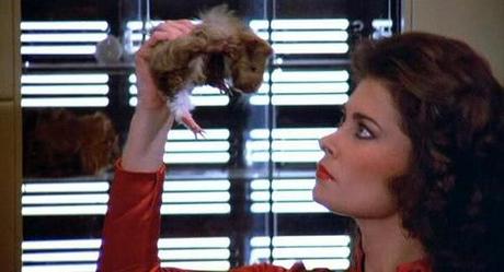 Recordando escenas antológicas: Diana (V) comiendo una rata