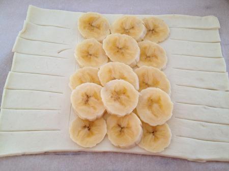 Buen finde Trenzas de hojaldre con plátano y manzana recetas sencillas hojaldre de compra fresco recetas rápidas y fáciles de postres recetas postres con restos recetas postres con frutas recetas fáciles con hojaldre recetas delikatissen recetas de tartas individuales recetas de pastas de hojaldre caseras recetas con plátano recetas con manzana Receta de trenzas de hojaldre con plátano y manzana postres fáciles recetas postres delikatissen postres con frutas manzana y platano gastro blog fotos de postres fotos bonitas de postres blog de recetas de postres