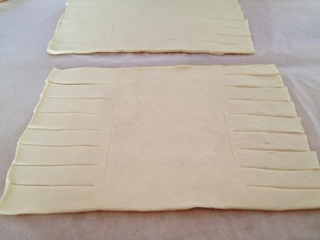 Buen finde Trenzas de hojaldre con plátano y manzana recetas sencillas hojaldre de compra fresco recetas rápidas y fáciles de postres recetas postres con restos recetas postres con frutas recetas fáciles con hojaldre recetas delikatissen recetas de tartas individuales recetas de pastas de hojaldre caseras recetas con plátano recetas con manzana Receta de trenzas de hojaldre con plátano y manzana postres fáciles recetas postres delikatissen postres con frutas manzana y platano gastro blog fotos de postres fotos bonitas de postres blog de recetas de postres