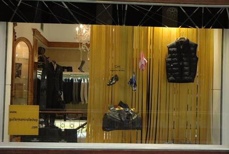 Yellow Christmas by TRÊS