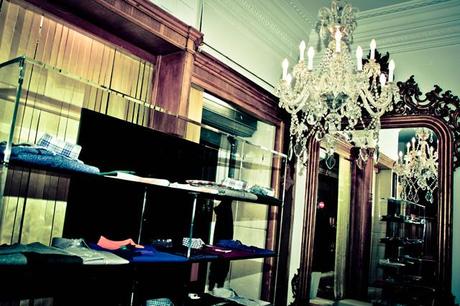 Yellow Christmas by TRÊS