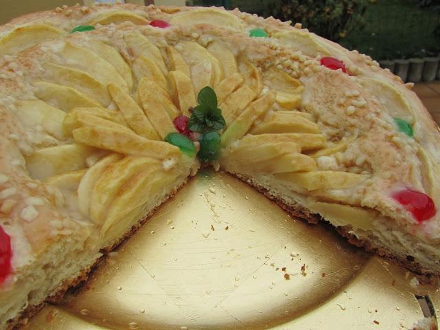 Coca panadera de yogurt y manzana