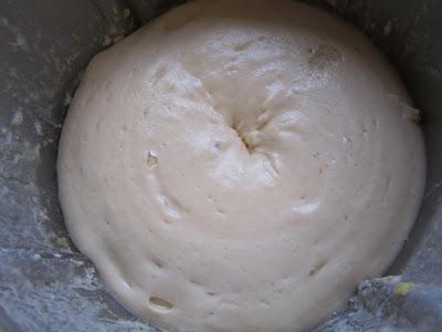 Coca panadera de yogurt y manzana