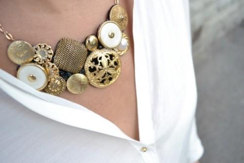 Haz un collar vintage con botones