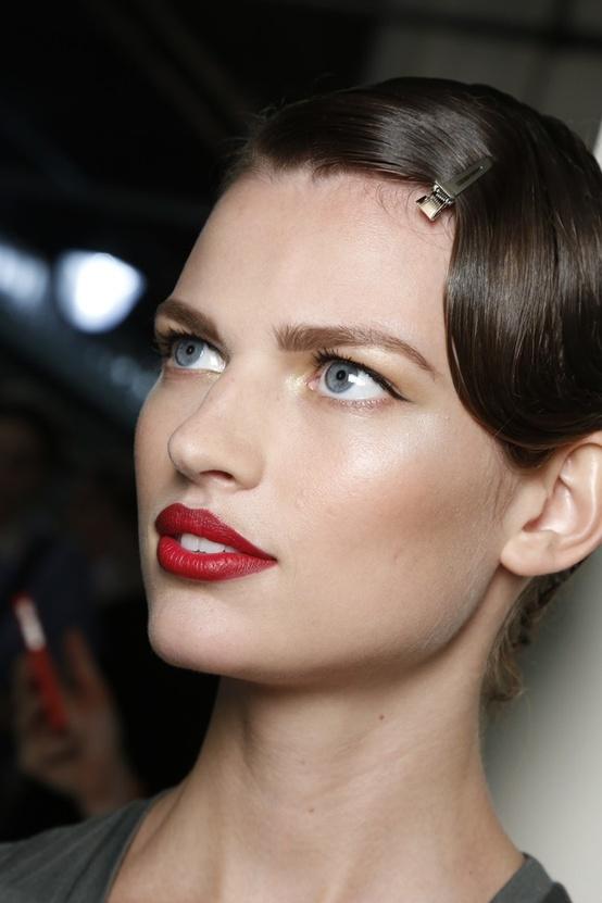 Tips: Los 11 Secretos del Fondo de Maquillaje