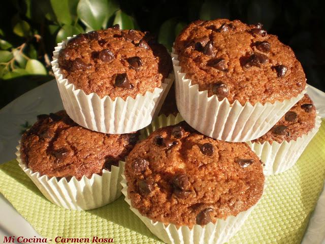 MADALENAS-MAGDALENAS CON PEPITAS DE CHOCOLATE