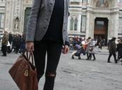 Rodillas descubierto…