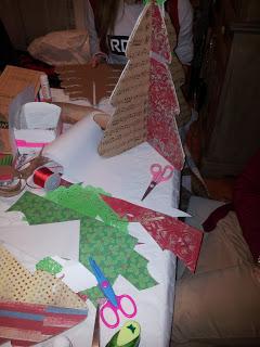 TALLER DE ARBOLES DE NAVIDAD