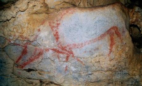 Pintura rupestre hallada en la Cueva de Covalanas.