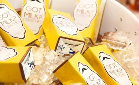 cajitas de leche decoradas para cumple infantil cumple5 Fiesta de cumpleaños de bigotes