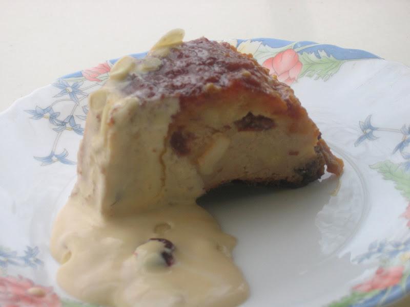Budin de pan dulce, panettone, o roscon de reyes