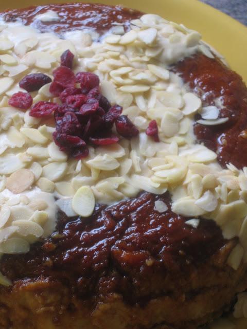 Budin de pan dulce, panettone, o roscon de reyes