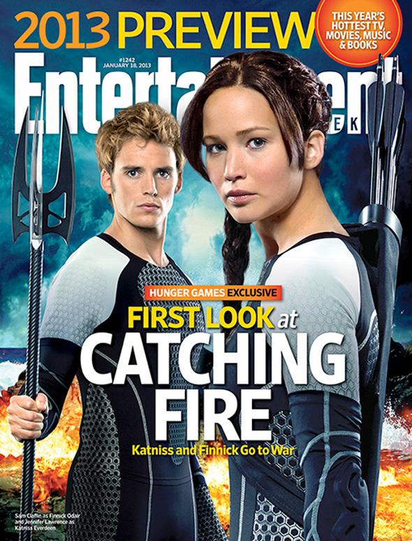 Jennifer Lawrence y Sam Claflin en la portada de EW dedicada a En llamas