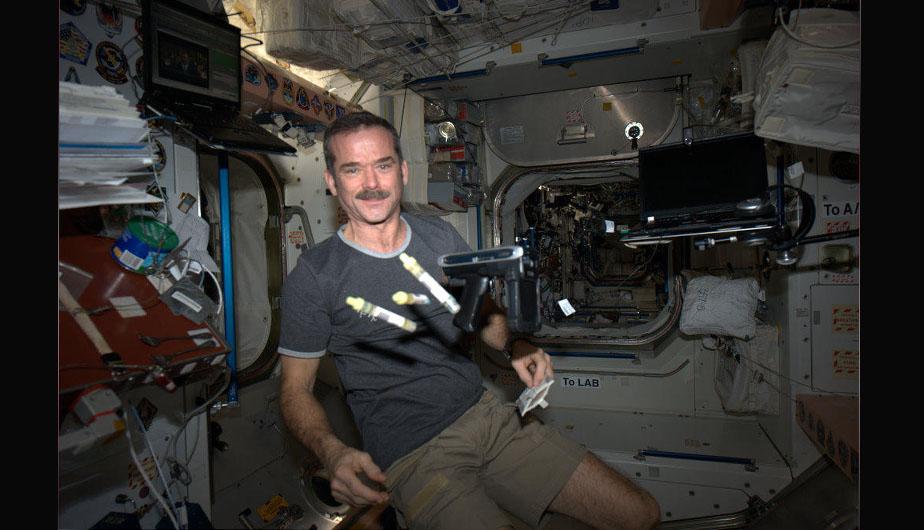 Chris Hatfield imagen desde la Estación Espacial Internacional