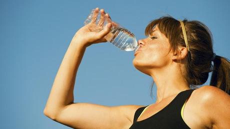 La importancia de hidratarse: por dentro y por fuera.
