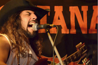 Jerson Montaño en El Café de Nadie, rock y blues en Puebla