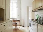 Decoración cálida acogedora madera neutros