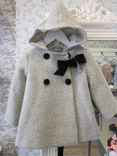 PARKAS Y ABRIGOS AL 50%