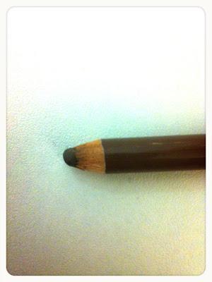 Eyebrow Designer de Essence