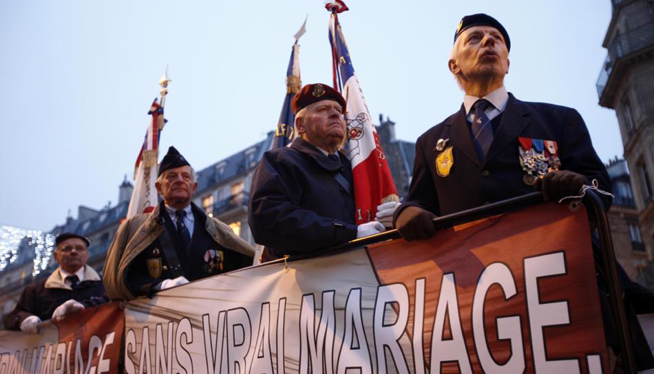 Miles de franceses se congregaron en contra del matrimonio gay