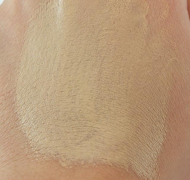 Mis bases de maquillaje III: ColorStay de Revlon