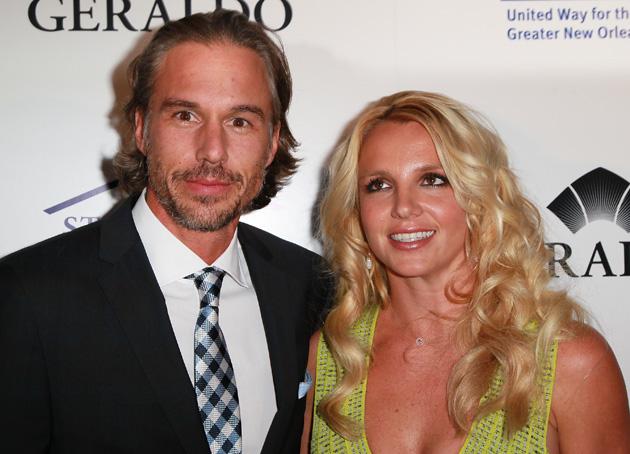 Britney Spears prohíbe a Jason Trawick hablar de su relación