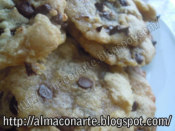 Galletas estilo Chips Ahoy