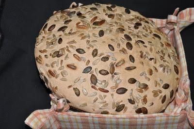 Pan De Remolacha Y Pipas