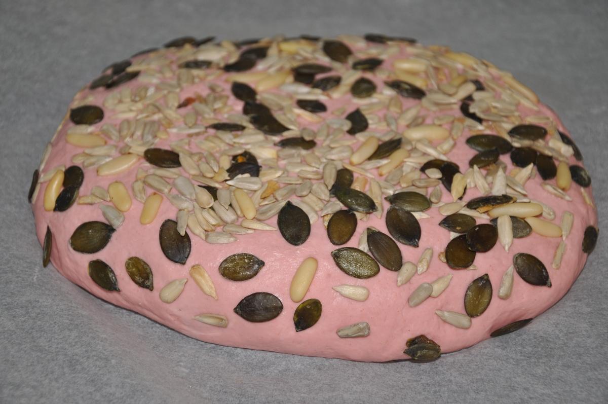 Pan De Remolacha Y Pipas