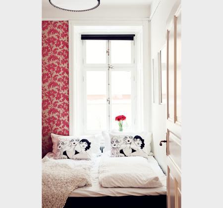 Decorar con diseño gráfico e ilustraciones walking closet decoración walk in closet tendencias deco 2013 blanco negro silla Philippe Stark papel de pared floral fucsia papel de pared de Cole & Son papel árboles muebles ikea muebles de diseño lámparas modernas negras diseño hogar diseño de interiores decoración vinilos posters gráficos cuadros frases decoración vinilos decoración nórdica decoración minimalista decoración ilustraciones decoración espacios pequeños decoración escandinava decoración diseño gráfico decoración de interiores decoración blanco y negro cocinas modernas cocinas blancas cerámica ikea boles cerámina blanco y negro baño decoración blanco y negro artículos hogar ikea