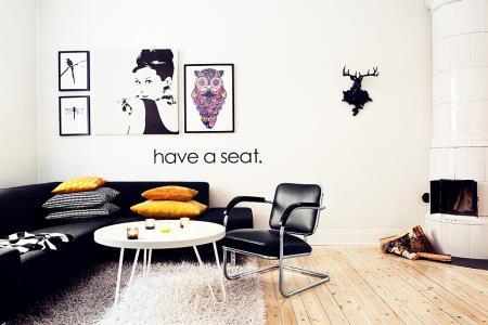 Decorar con diseño gráfico e ilustraciones walking closet decoración walk in closet tendencias deco 2013 blanco negro silla Philippe Stark papel de pared floral fucsia papel de pared de Cole & Son papel árboles muebles ikea muebles de diseño lámparas modernas negras diseño hogar diseño de interiores decoración vinilos posters gráficos cuadros frases decoración vinilos decoración nórdica decoración minimalista decoración ilustraciones decoración espacios pequeños decoración escandinava decoración diseño gráfico decoración de interiores decoración blanco y negro cocinas modernas cocinas blancas cerámica ikea boles cerámina blanco y negro baño decoración blanco y negro artículos hogar ikea