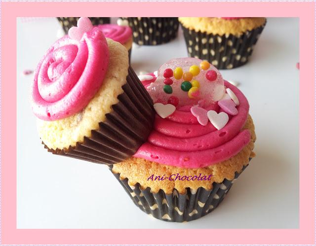 Cupcakes de leche condensada con frosting de frambuesa (de la buena)