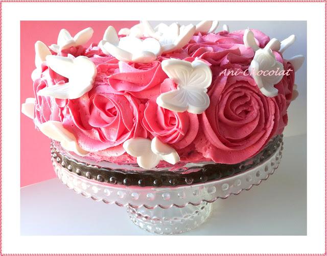 Tarta de rosas y mariposas