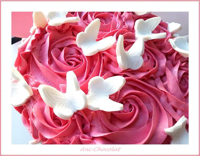 Tarta de rosas y mariposas