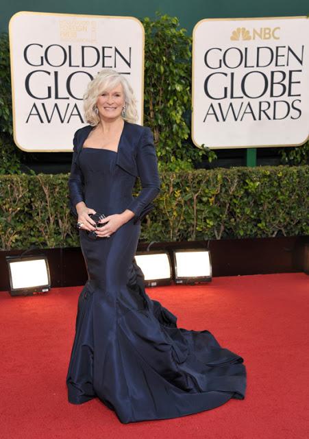 VOTA POR LA MEJOR Y PEOR VESTIDA .SORTEO.