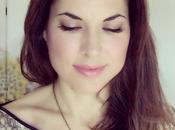 Isasaweis posando gargantilla locket Kokeshi Maternidad Pendientera