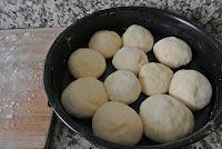 Dinner rolls (panecillos)