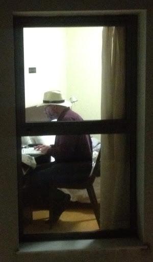 En la habitación de un hotel