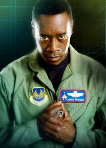 Don Cheadle como James Rhodey Rhodes