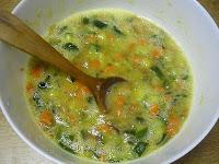 Pastel de verduras con salsa de queso