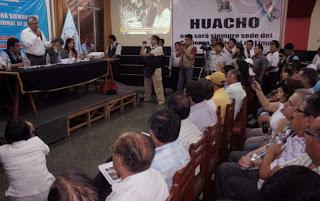 FUE MÁS UNA AUDIENCIA DE AMIGOS Y PARTIDARIOS POLITICOS…