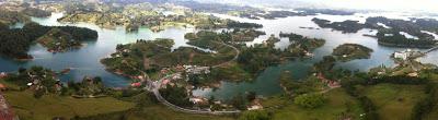 Guatape (Colombia) - Un peñón en el paraíso, si