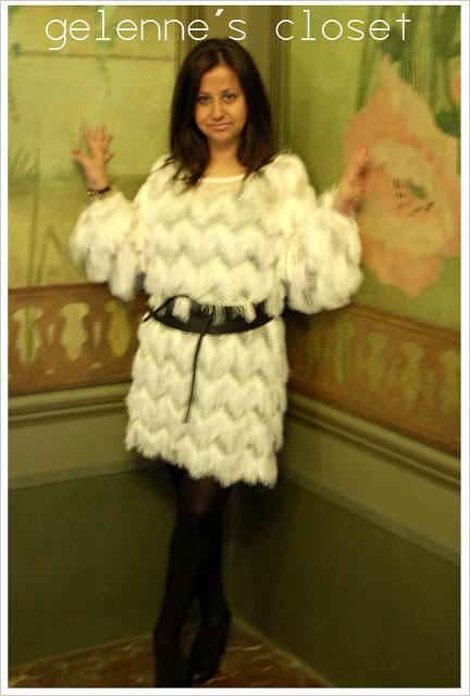 VESTIDO DE FLECOS, ABRIGO TIPO CHANEL