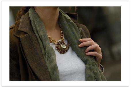 Voy de clásica y por capas look jeans y chaleco